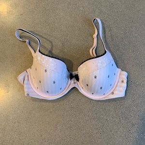Victoria Secret bra, 36B